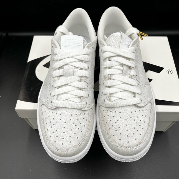 Size 7.5 - Air Jordan 1 Retro Low NS No Swoosh Triple White - Picture 3 of 7